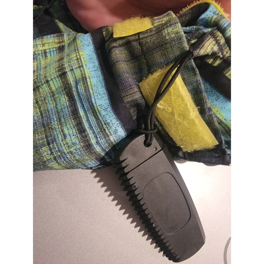Oakley Board Shorts‎ Men 33 Plaid Geometric Surf Swim Trunks Y2K W/ Wax Comb